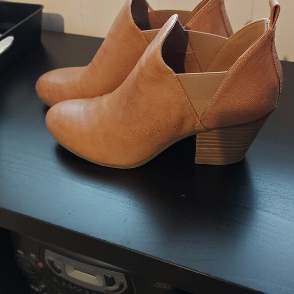 Ladies Aerosoles brown leather shoes - Picture 1 of 3